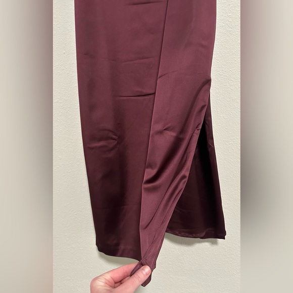 Abercrombie & Fitch Plum Satin Column Midi Dress - Picture 5 of 6